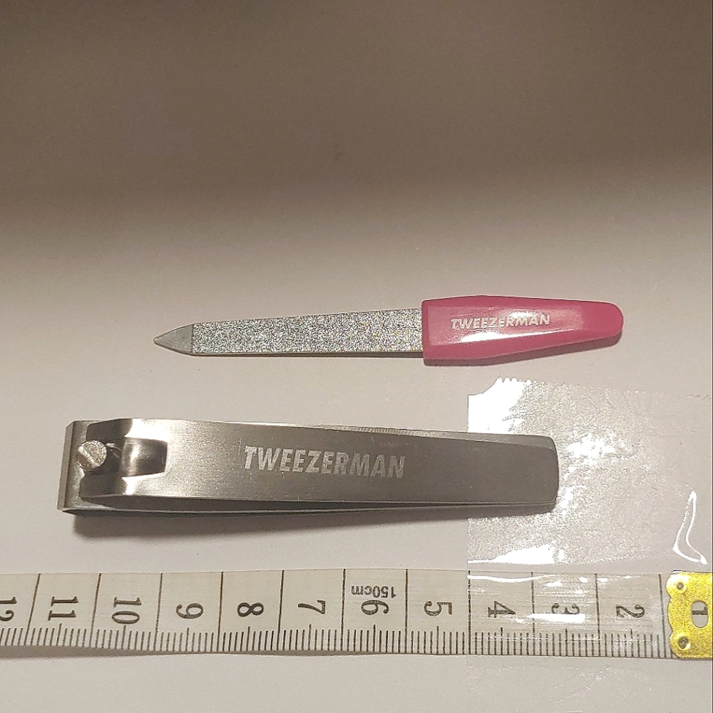 Tweezerman Nail Set: Silver Nail Clippers & Pink Metal Nail File